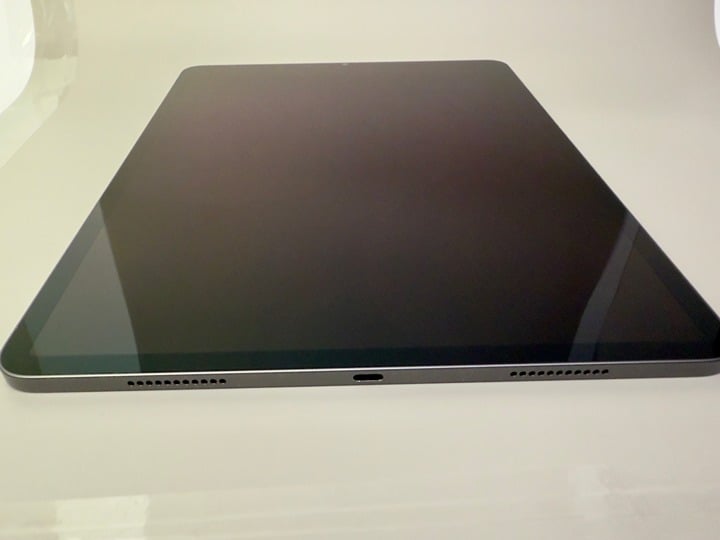 Apple iPad Pro 12.9-inch Space Gray with Magic Keyboard and Apple Pencil 5H57