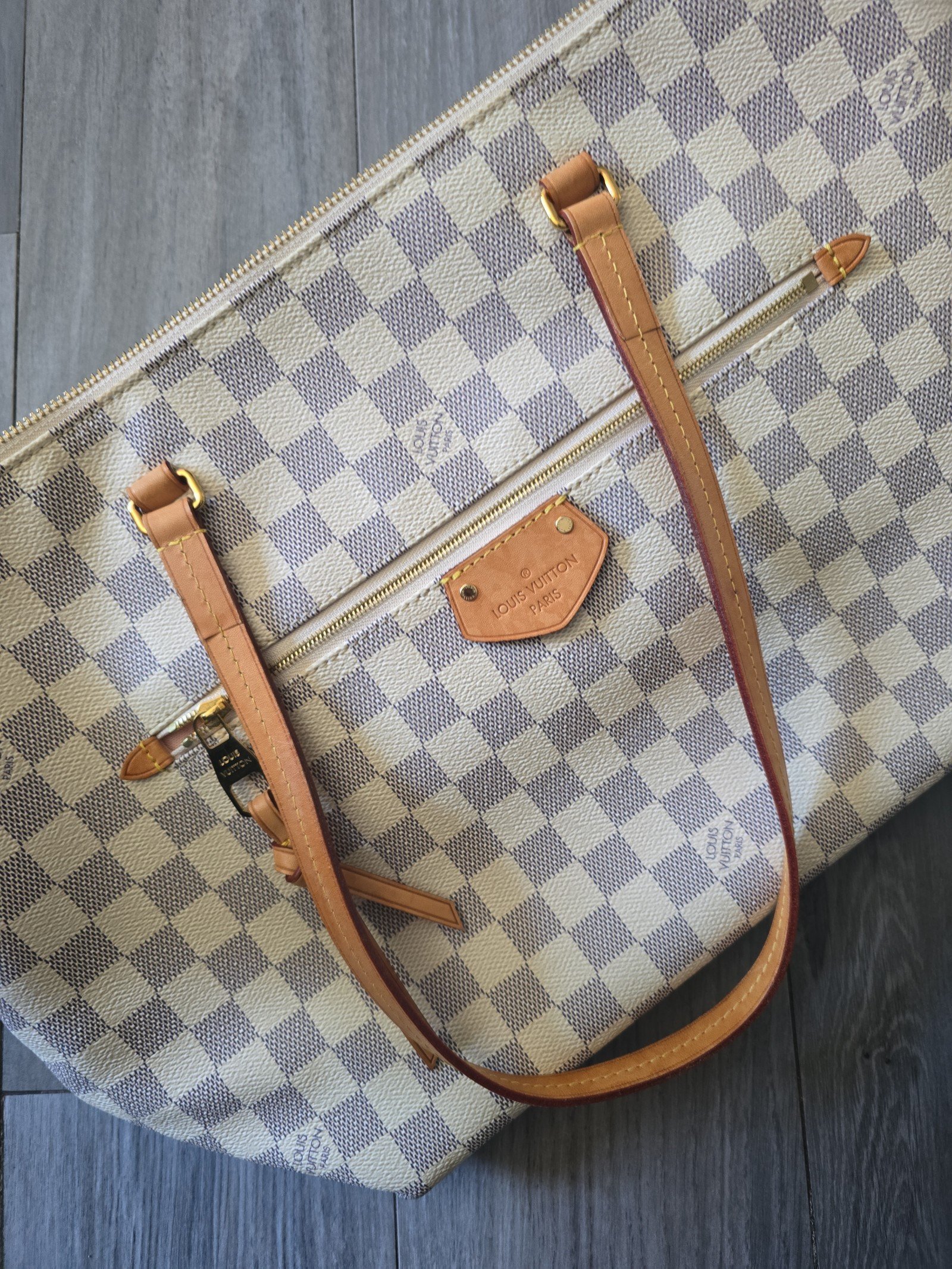 Louis Vuitton Lena Azur