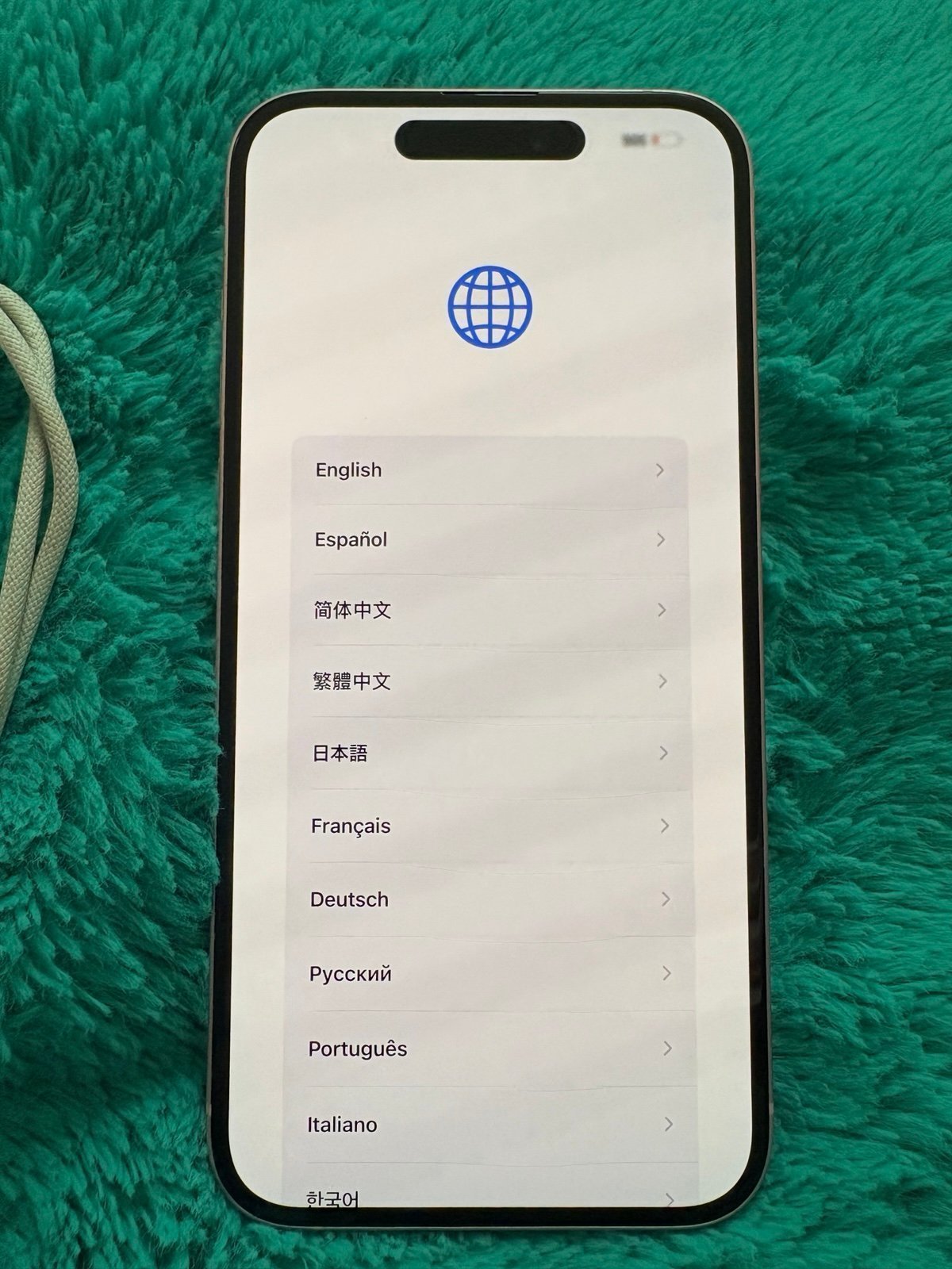 iPhone 15 plus 128gb FACTORY UNLOCKED TO ANY CARRIER 6V81