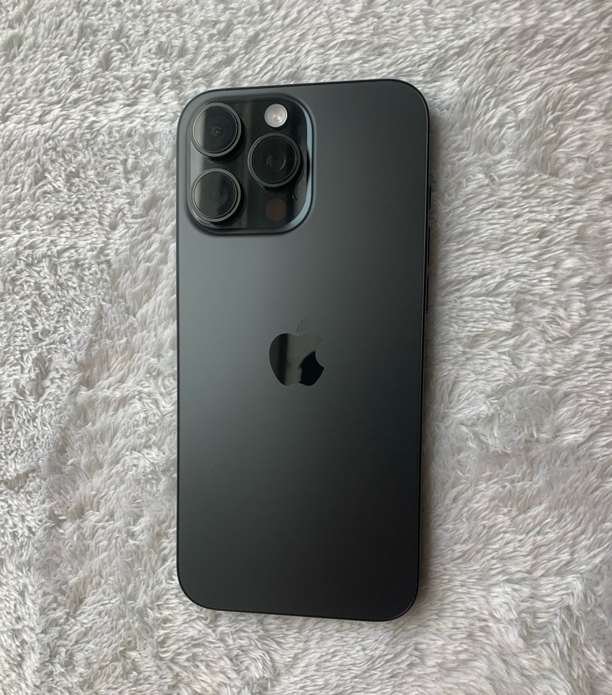 Apple iPhone 16 Pro Max T-mobile / Metro PCS 256GB 3R67