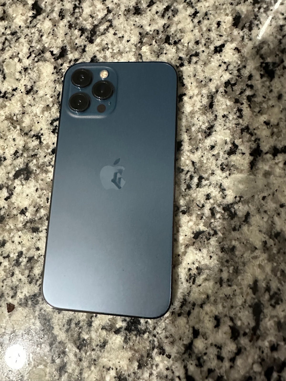 iphone 12 pro max unlocked 8Z93