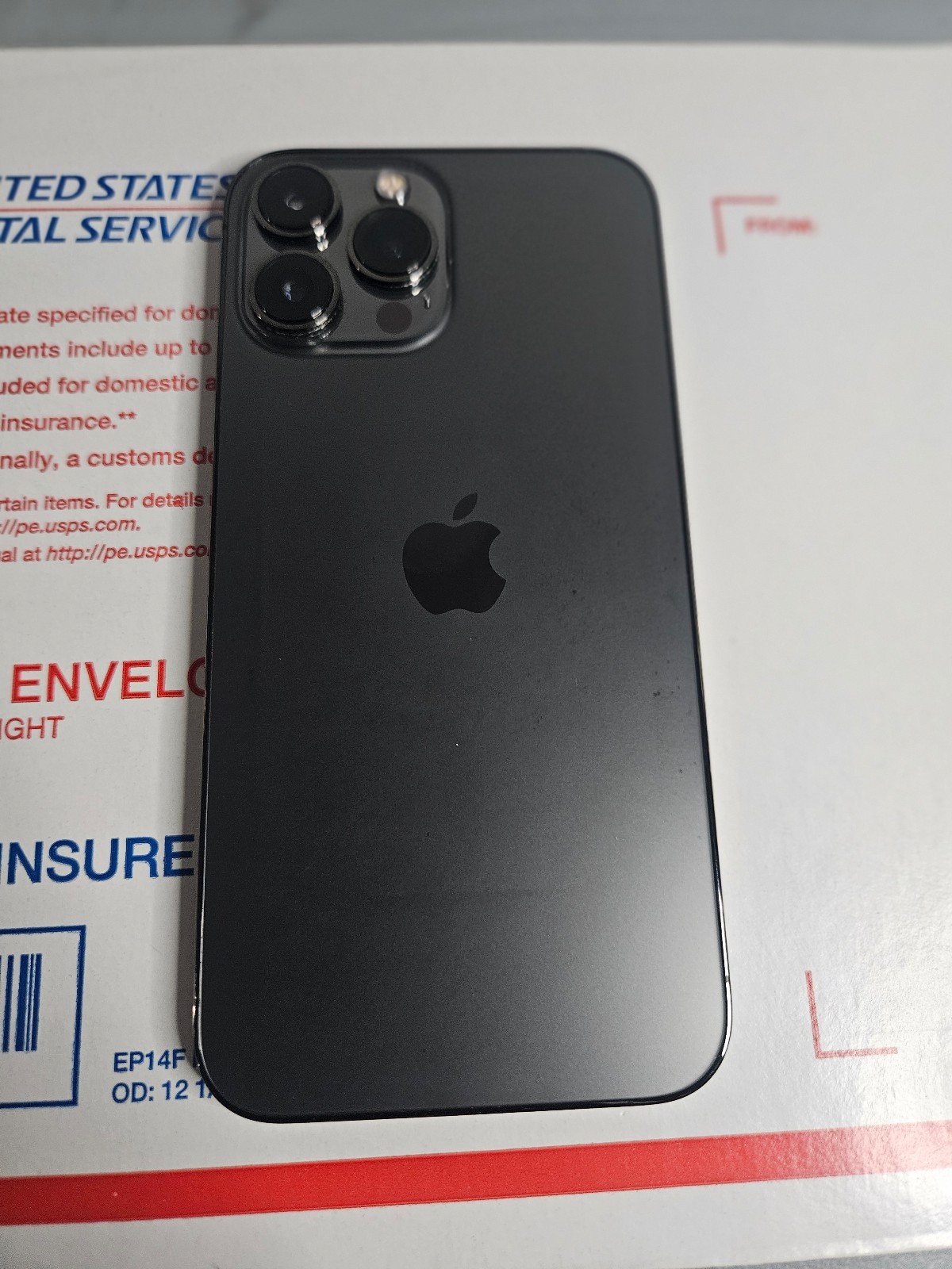 Iphone 13 pro max 256 att and cricket 7W13