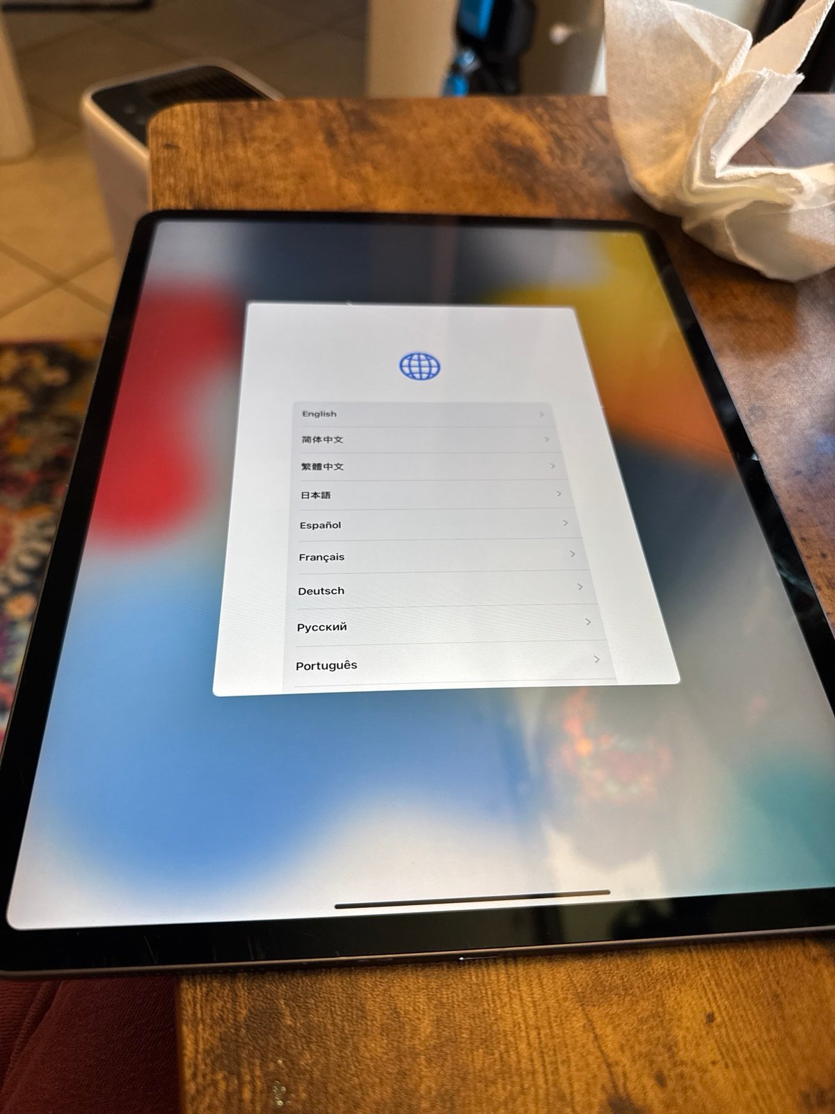 iPad Pro (12.9 in) WiFi 8J38