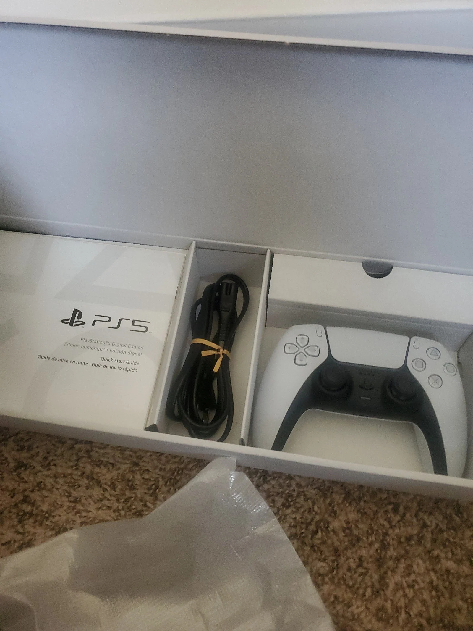 PlayStation 5 Digital Edition White 825GB 5L37