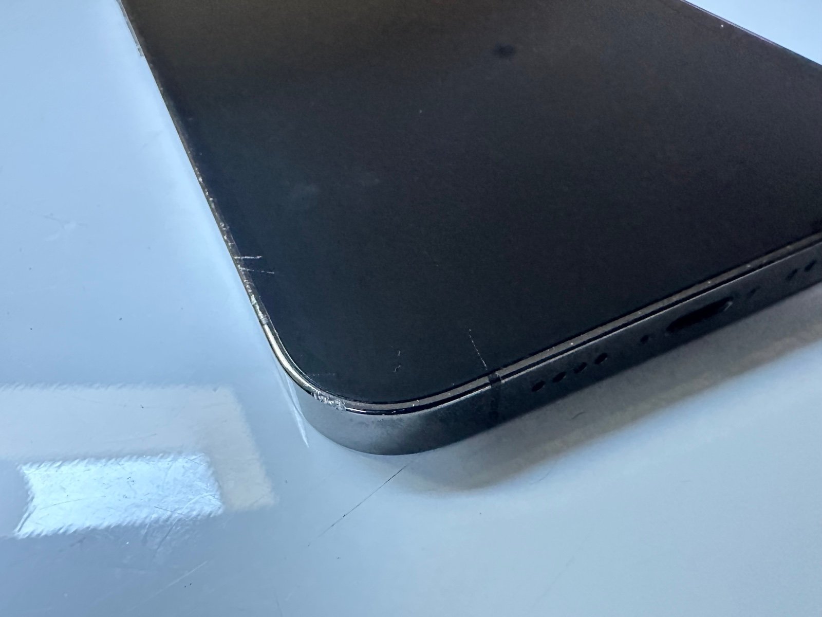 Apple iPhone 13 Pro Max 256 GB in Graphite for AT&T 1S99