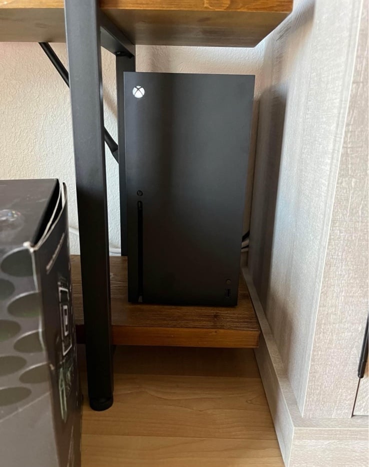 Microsoft Xbox Series X 1TB SSD Home Console - Black 6U77