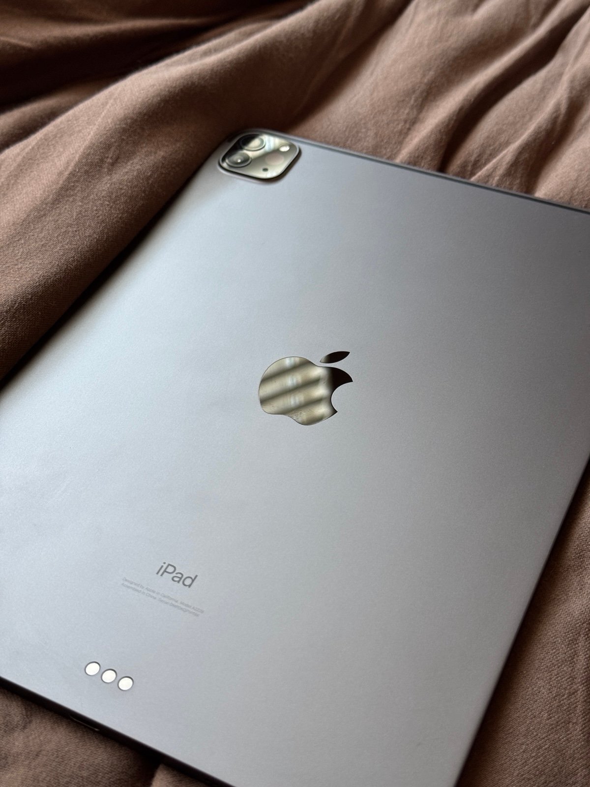 Apple iPad Pro 11” 2nd Gen 9J69