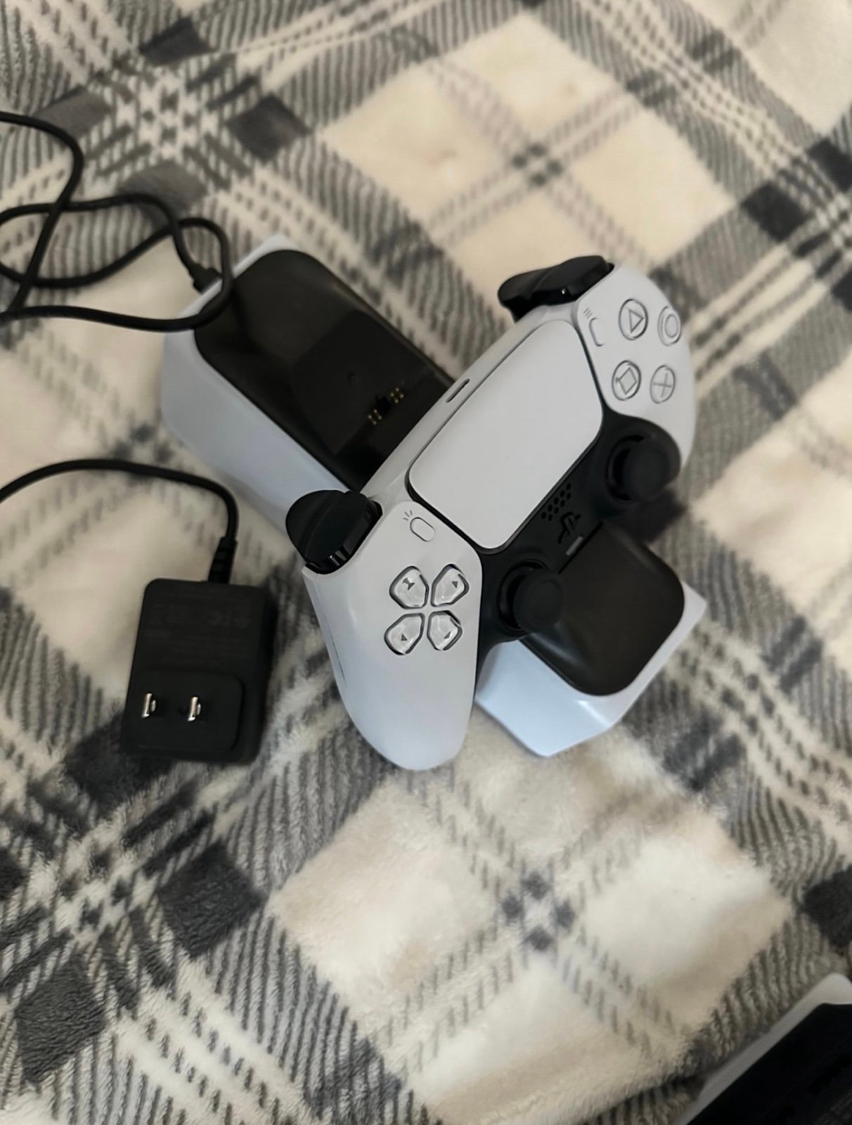 PlayStation 5 Digital Bundle 1TB HUGE SALE 7V71