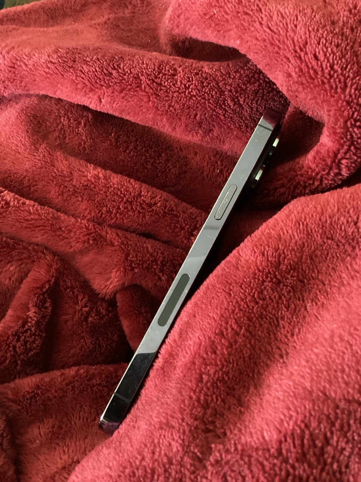 iphone 14 pro max locked 8S69