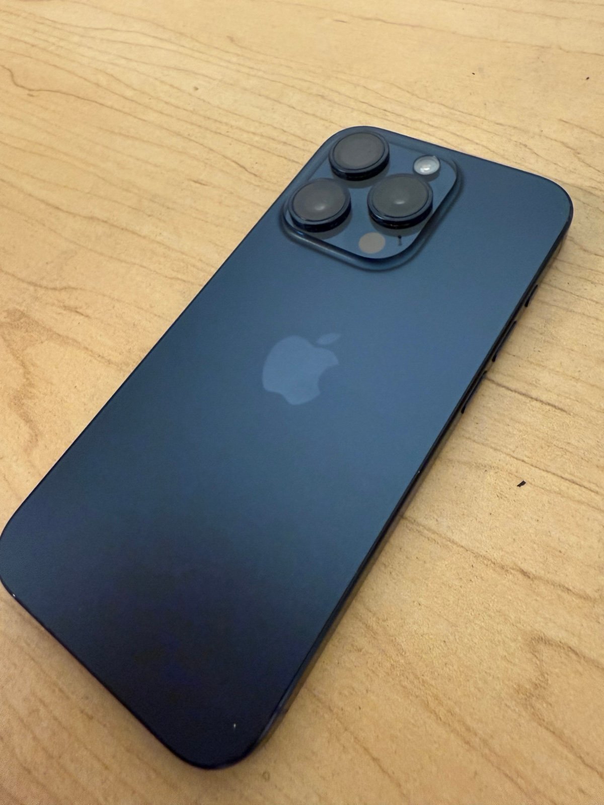 Apple iPhone 15 Pro T-Mobile 5U88