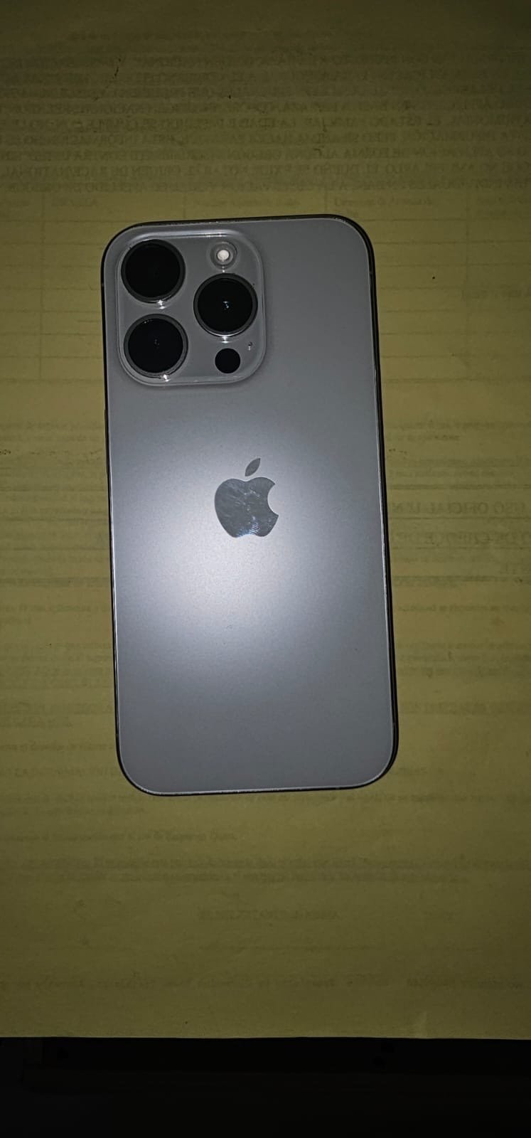 Apple iPhone 15 pro locked to att 3E11