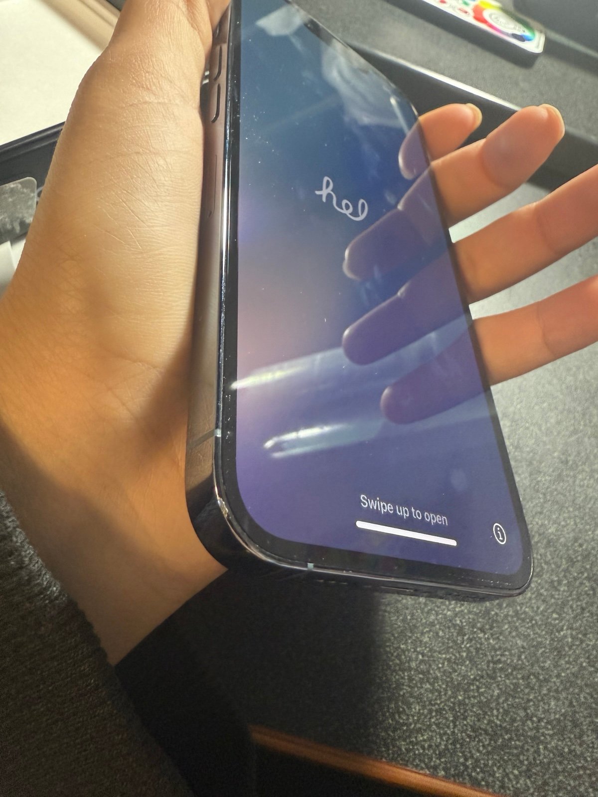 Unlocked iphone 13 pro 3E59