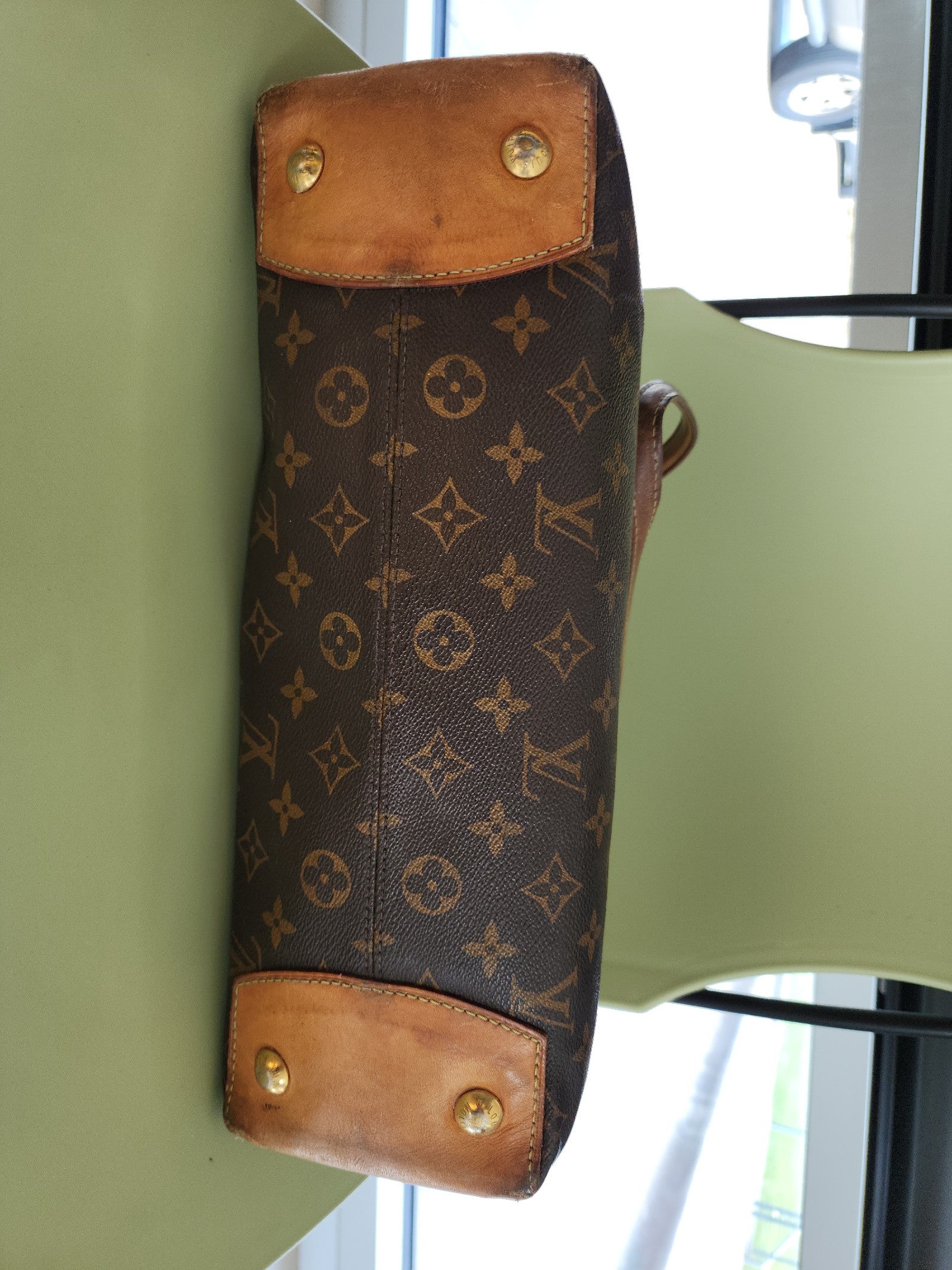 Louis Vuitton Wilshire MM Monogram Tote