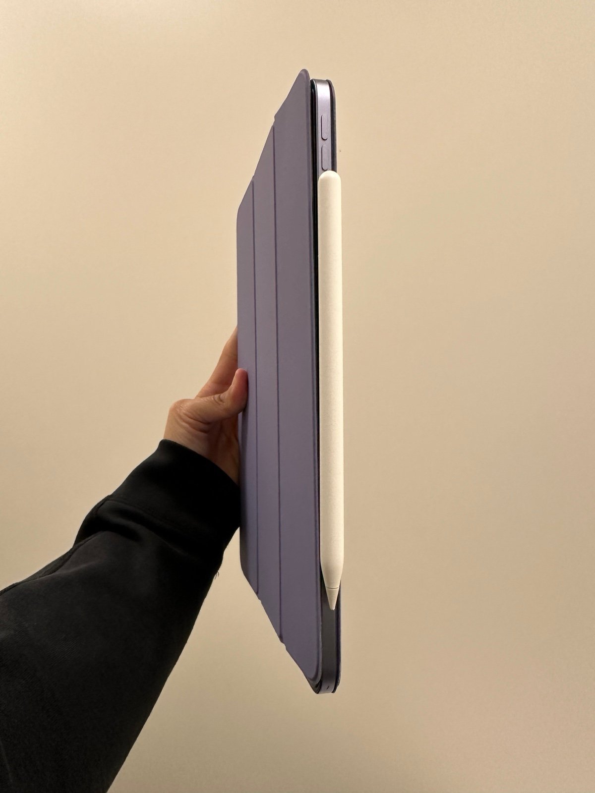 SOLD - Apple iPad Air 5th Generation 64 GB in Purple