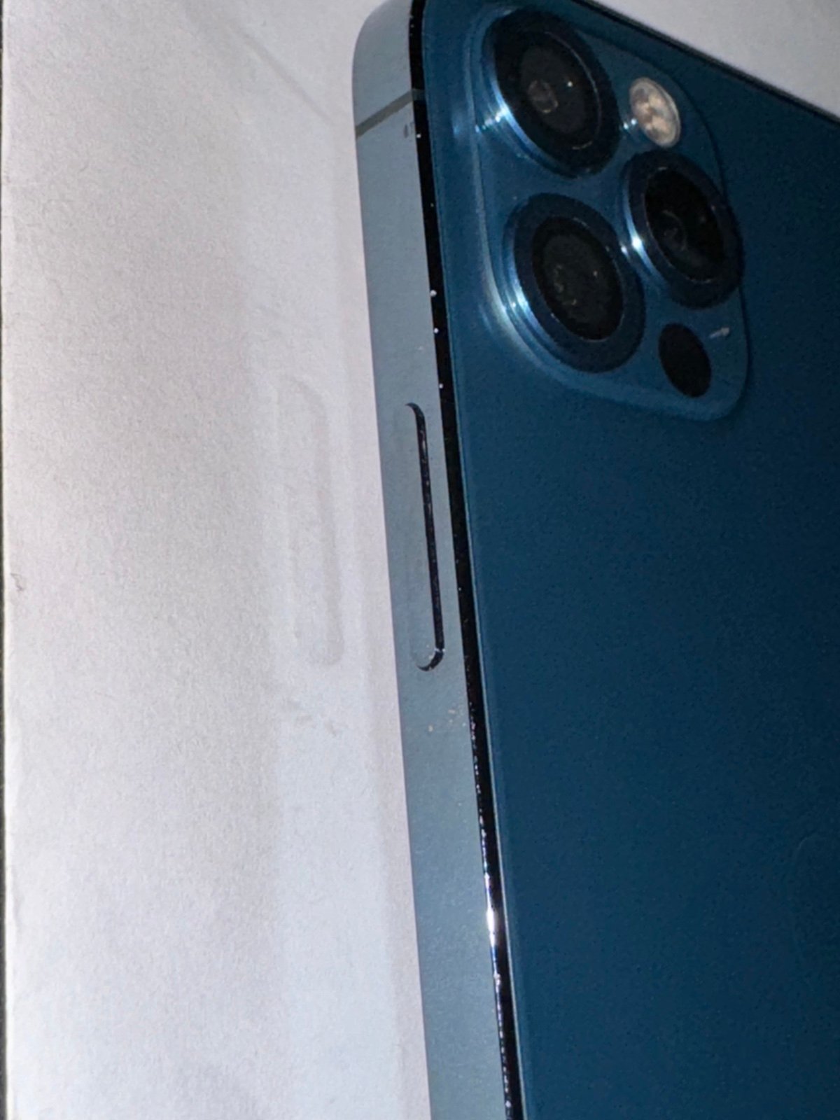 Apple iPhone 12 Pro 256 GB in Pacific Blue Unlocked 5Q21