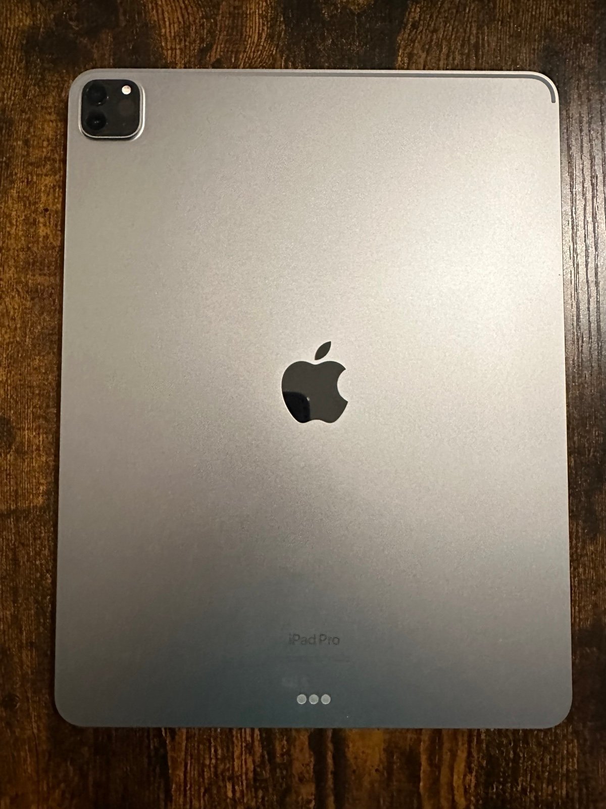 iPad Pro with Apple Pencil and keyboard case 3P51