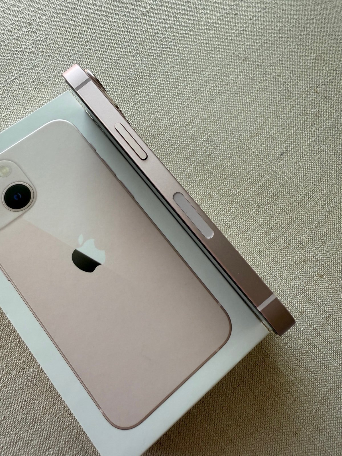 Apple iPhone 13 Mini Pink 128 GB Unlocked Bundle 8E37