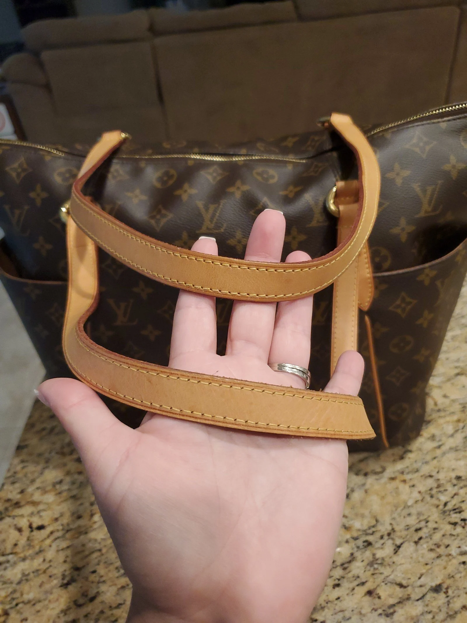 Louis Vuitton Monogram Totally GM Tote Bag in LIKE NEW CONDITION