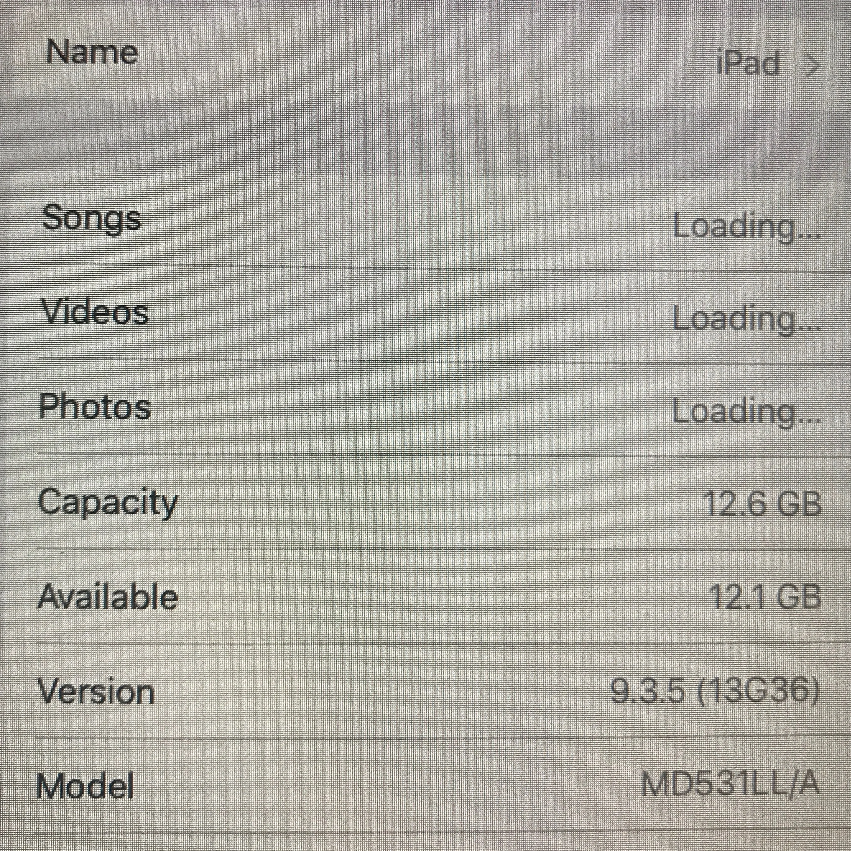 iPad Mini -- GREAT Condition 2D23