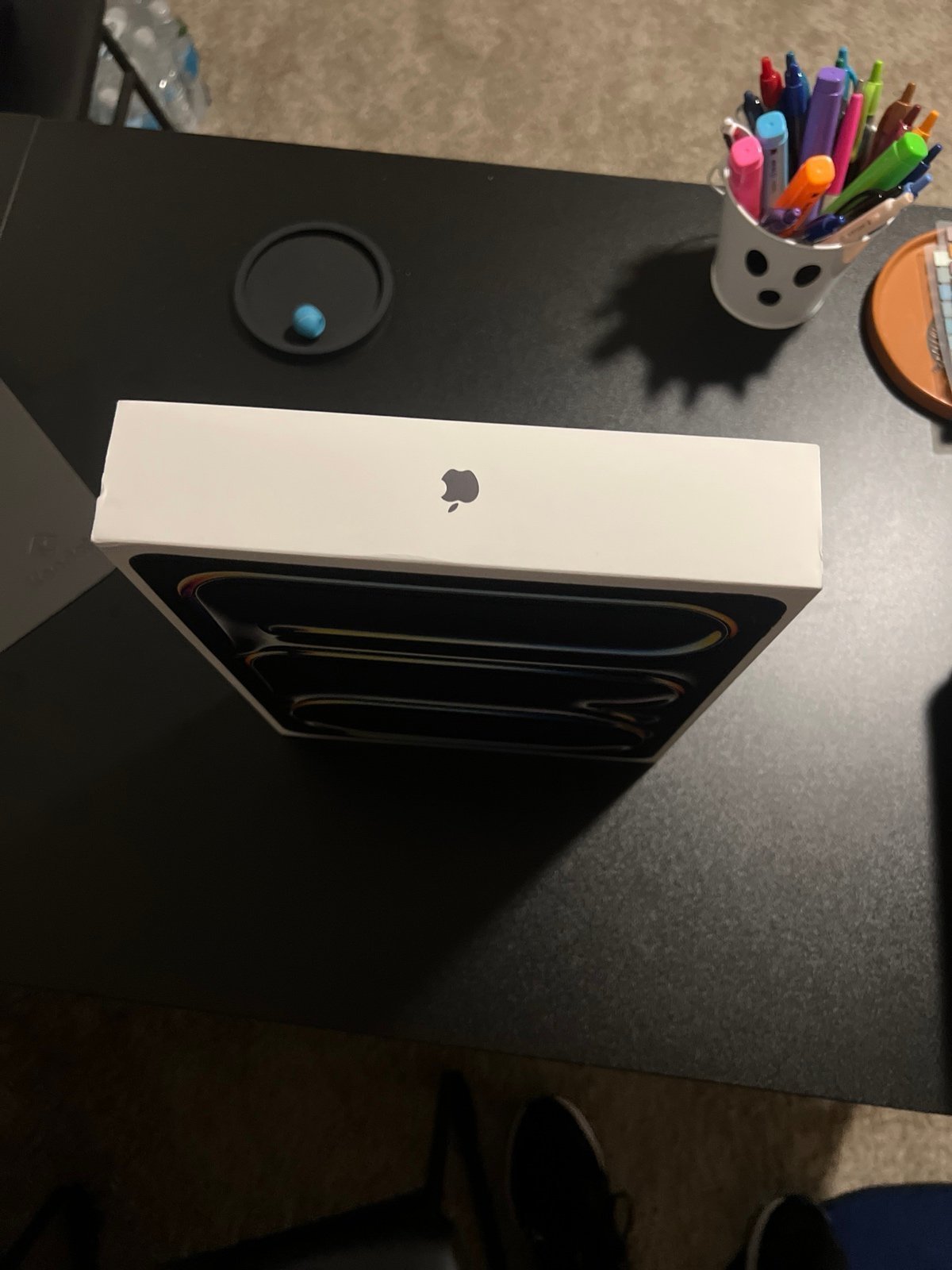 New unopened iPad Pro 13 inch M4 6D79