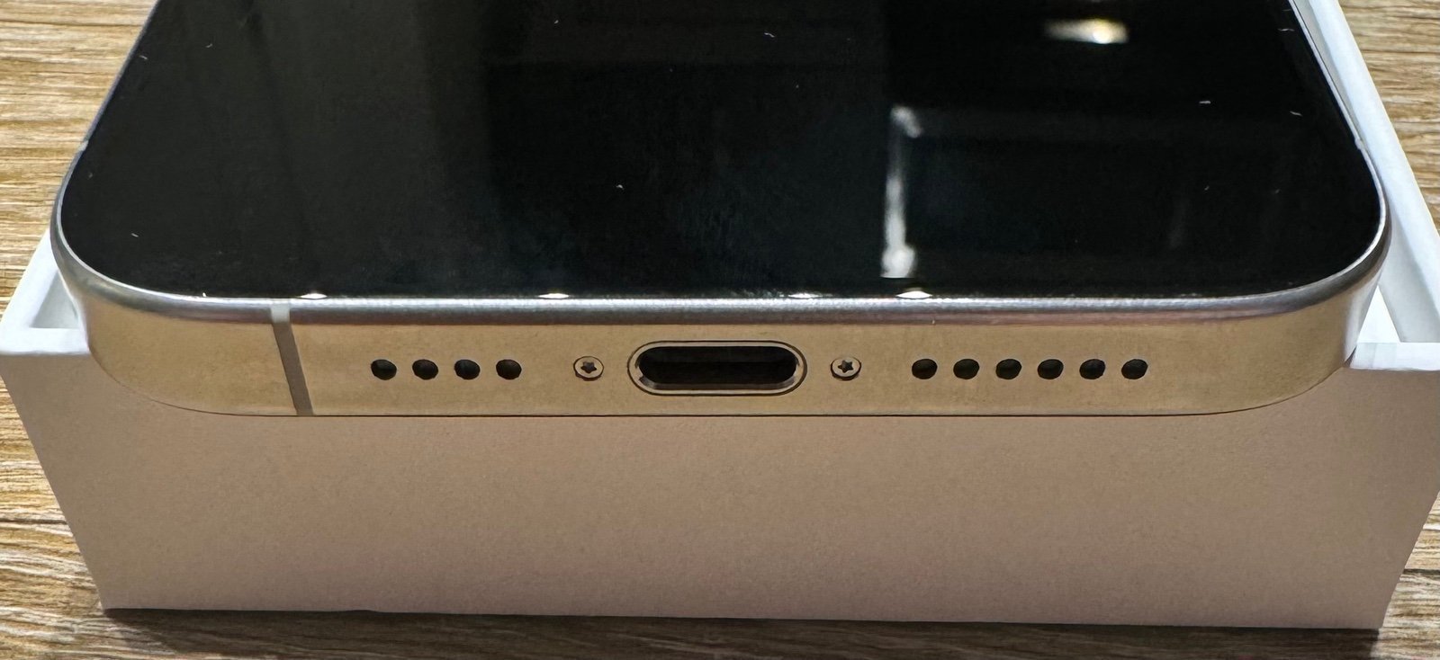 iPhone 15  Pro Max 256gb unlocked 8T62