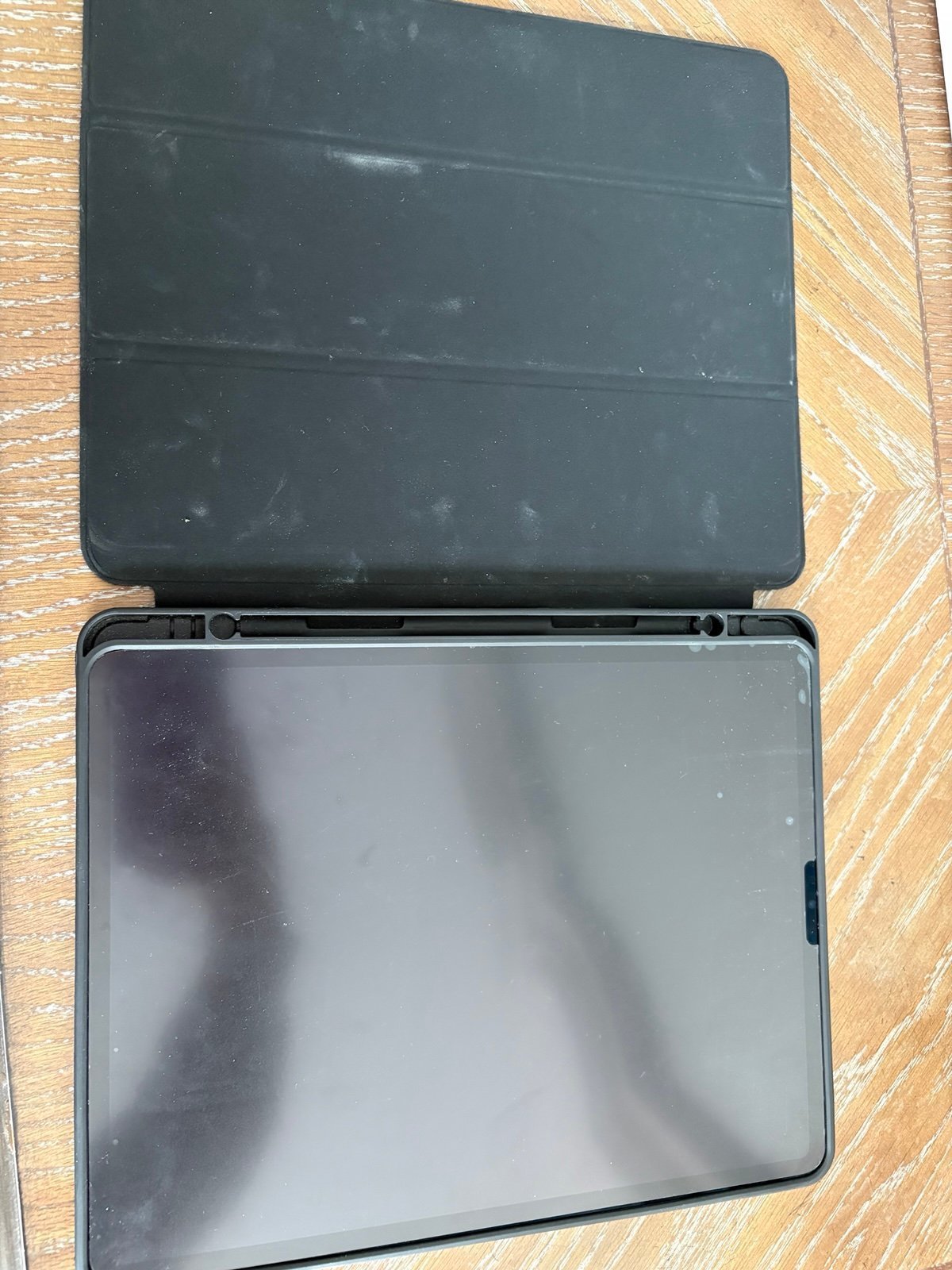 iPad Pro 12.9 inch 5th Generation 5A53