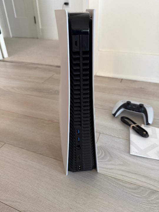 PlayStation 5 Disc Version Full Set with Madden 23 8Z12