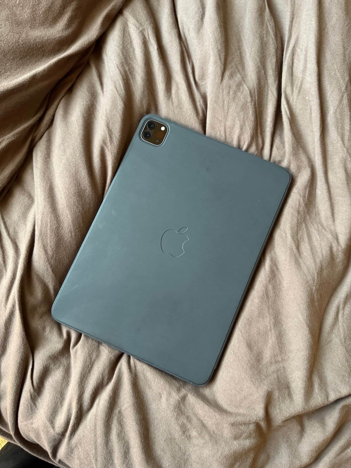 Apple iPad Pro 11” 2nd Gen 9J69