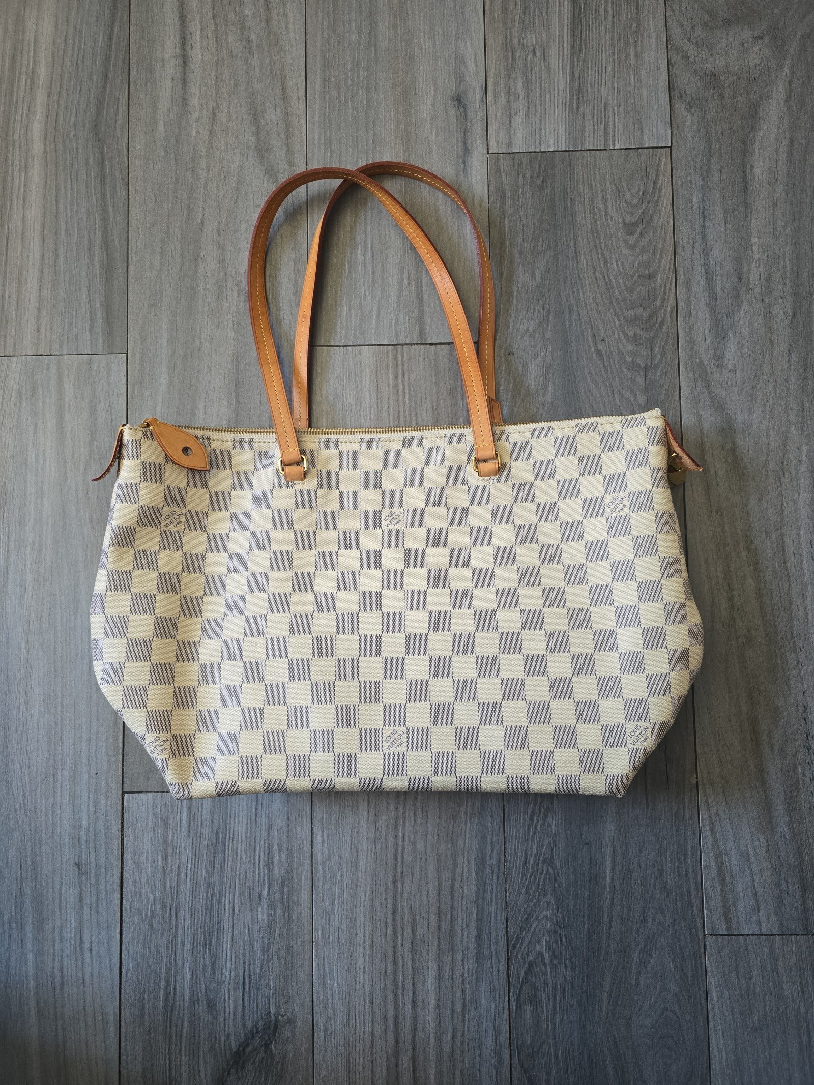 Louis Vuitton Lena Azur