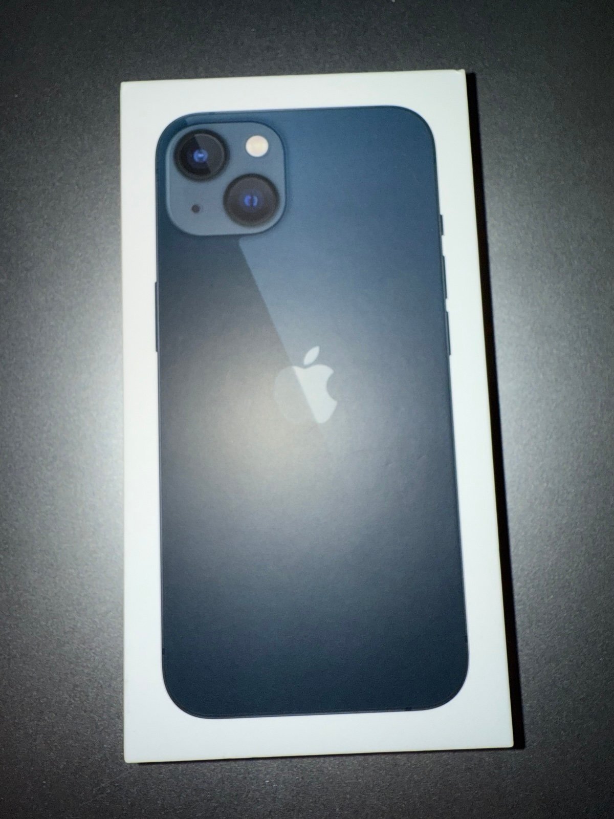 Apple iPhone 13 Midnight Unlocked 3M18