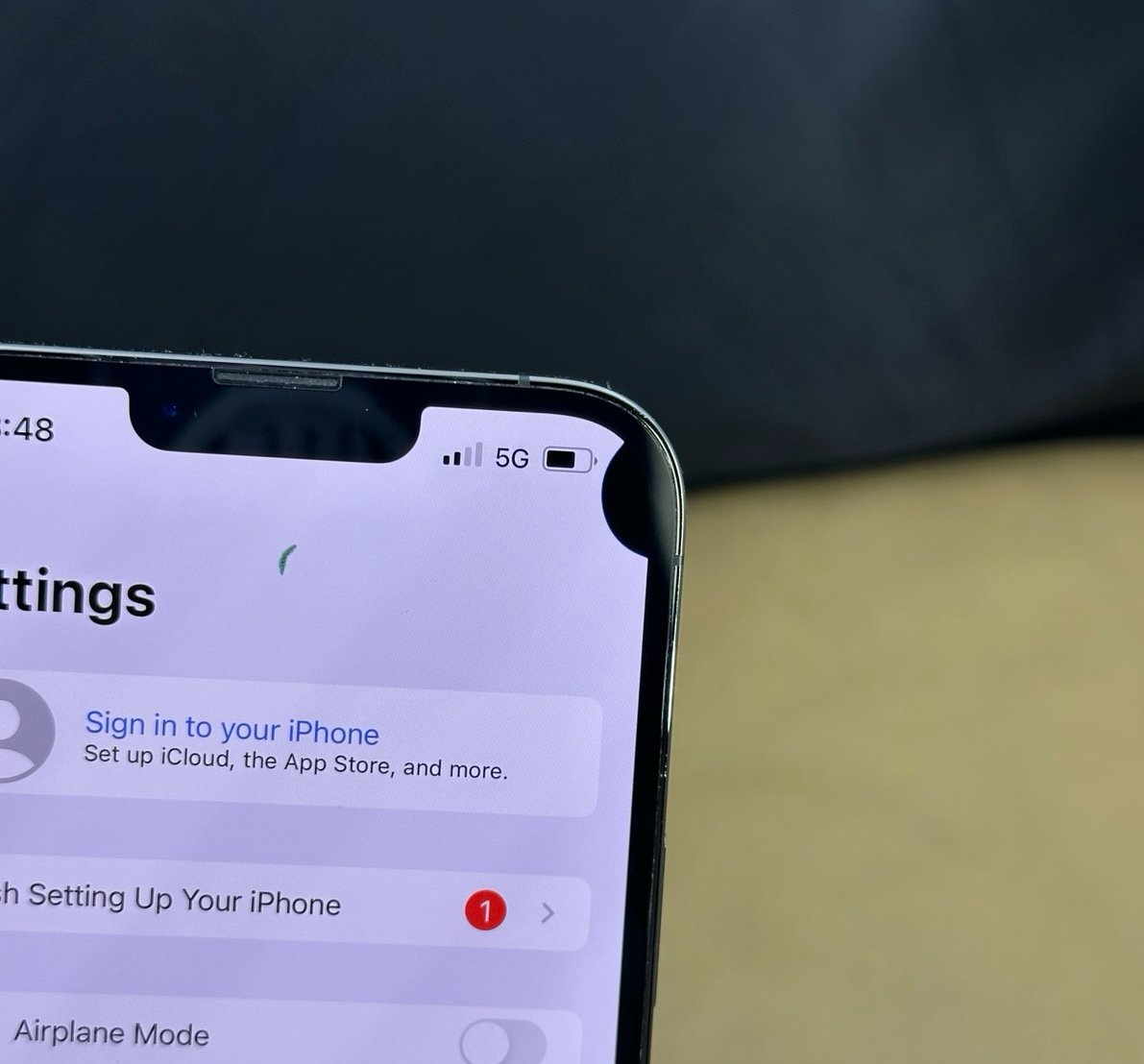 Apple iPhone 13 Pro Max 128gb unlocked in gray - Damaged 8V97