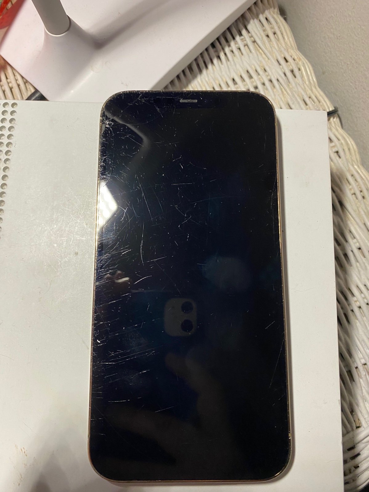 Apple iPhone 12 Pro Max 128 GB Unlocked Gold 5W98