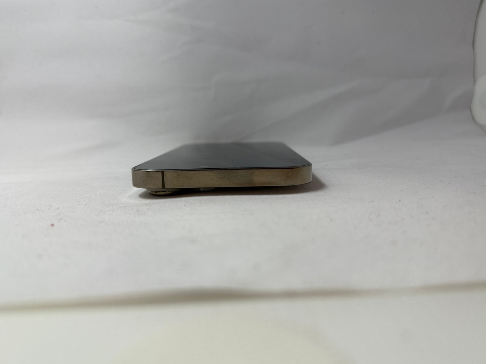 iPhone 14 Pro Max- Gold 512gb 8W65