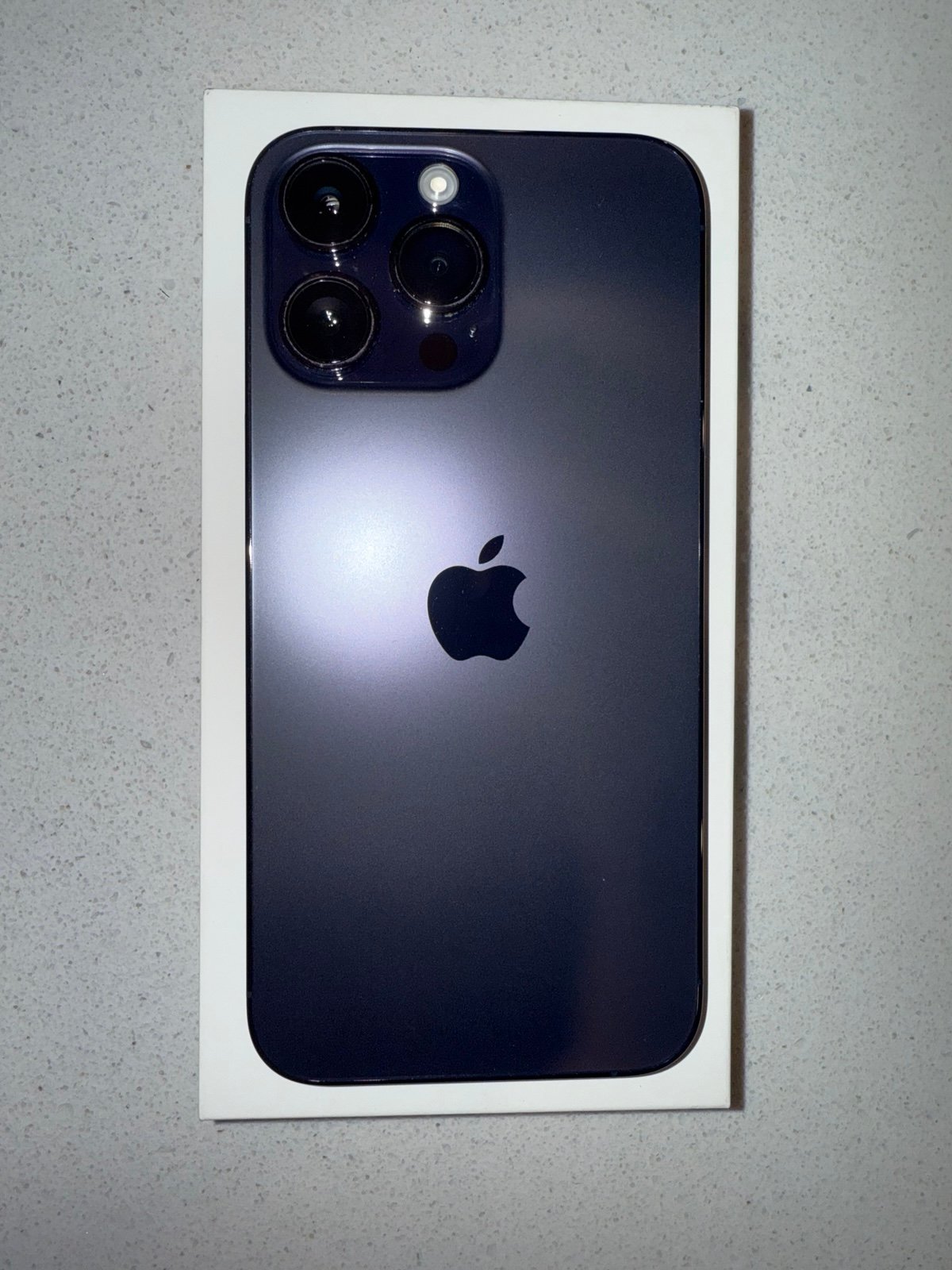 Apple iPhone 14 Pro Max 256 GB in Deep Purple Unlocked 8U59