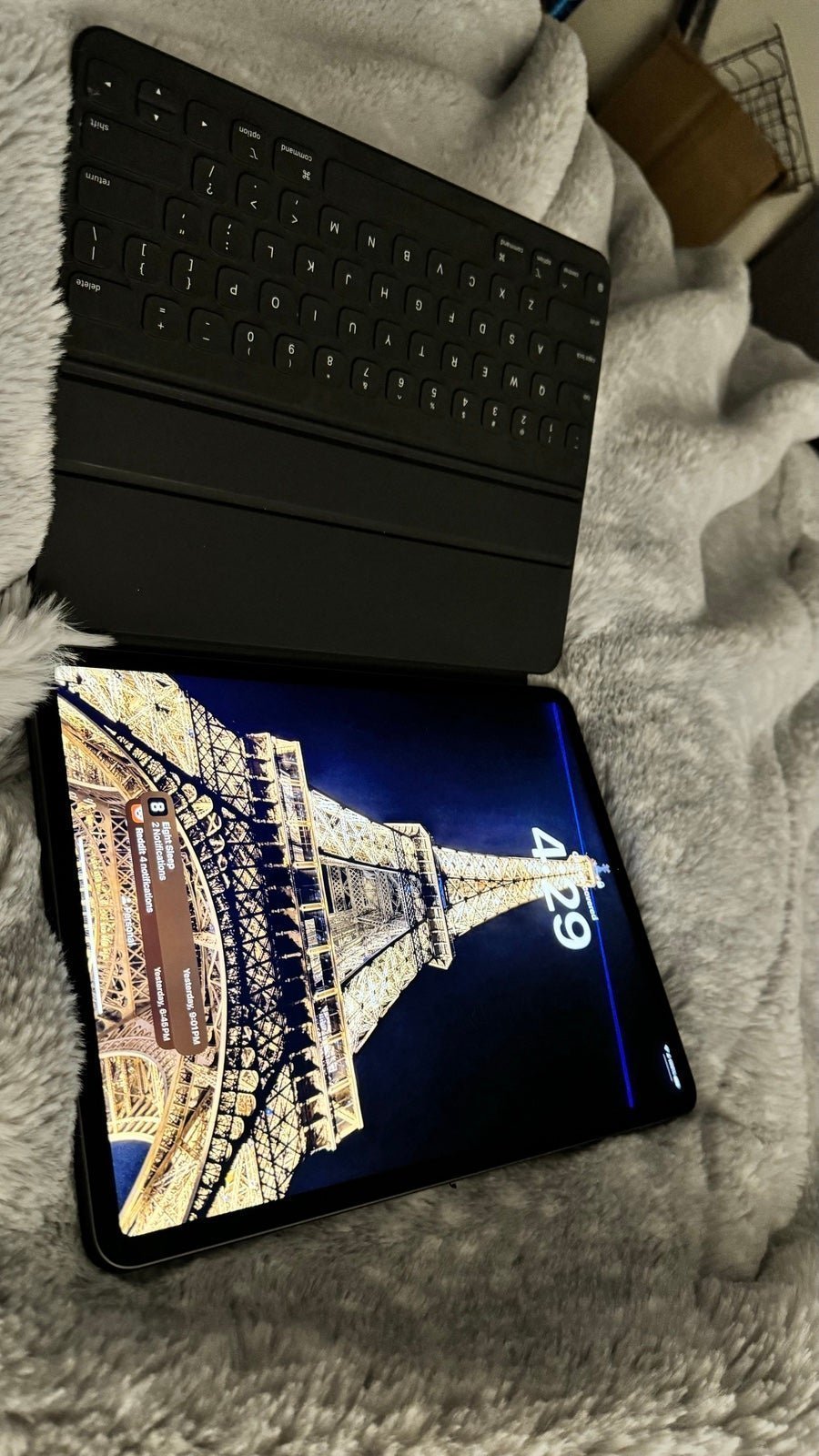 Like New iPad Pro 12.9 inch (5th gen) 512GB WiFi 9F92