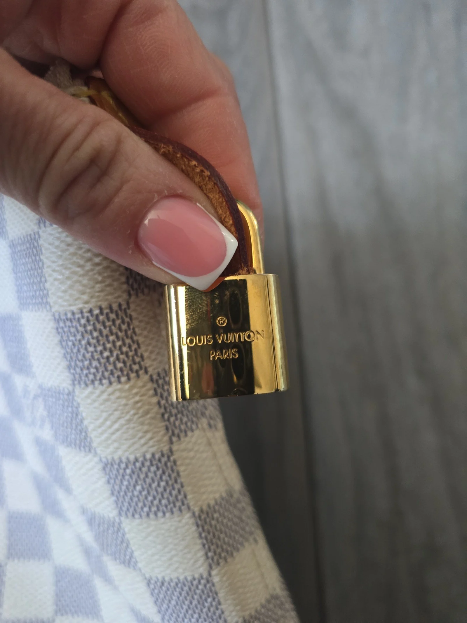 Louis Vuitton Lena Azur