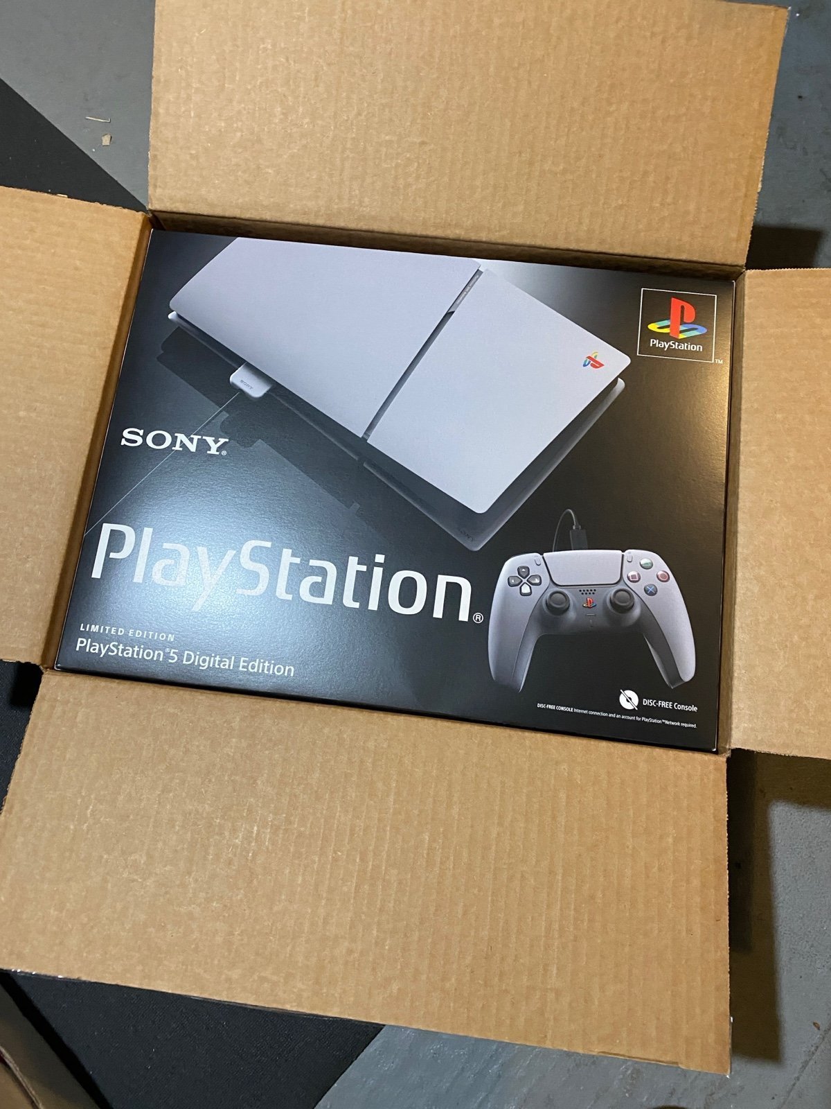 30th Anniversary Limited Edition PlayStation 5 9F62