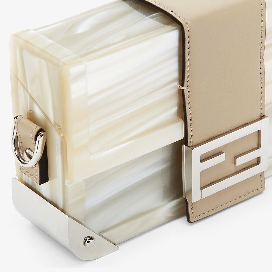 BAGUETTE TRUNK MINI Mother of pearl plexiglass bag