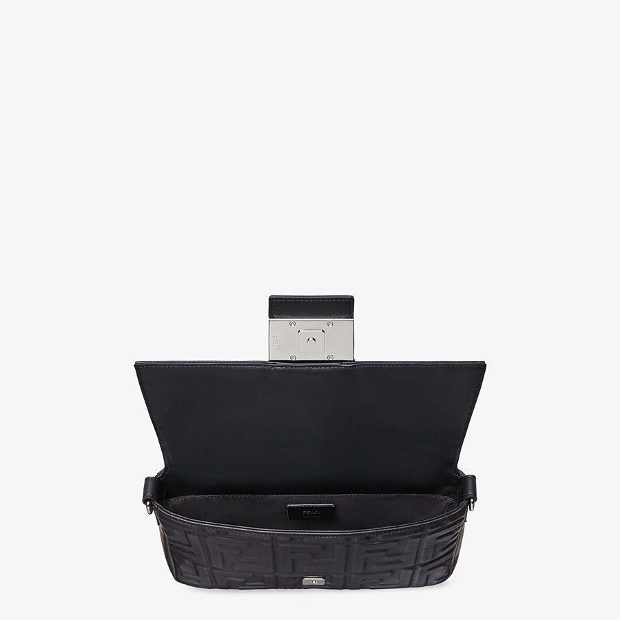 BAGUETTE Black nappa leather bag