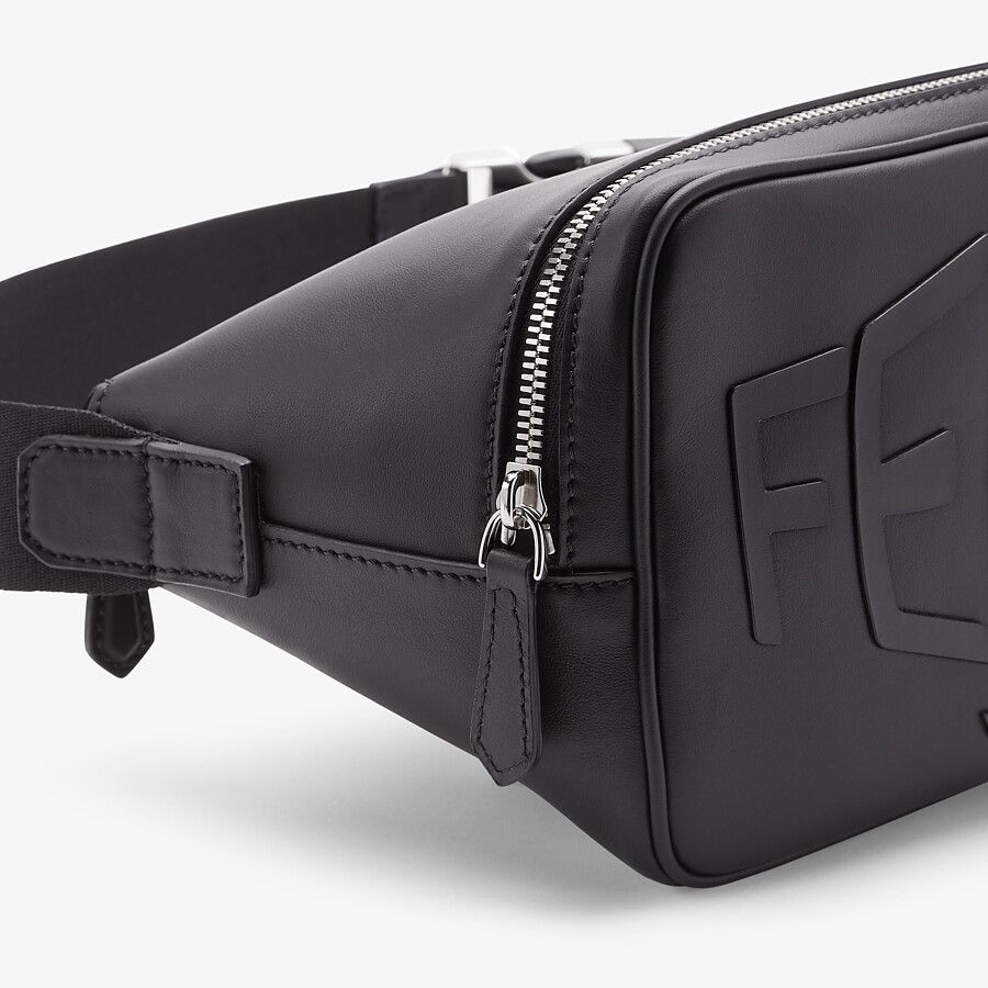 BELT BAG Black leather belt bag