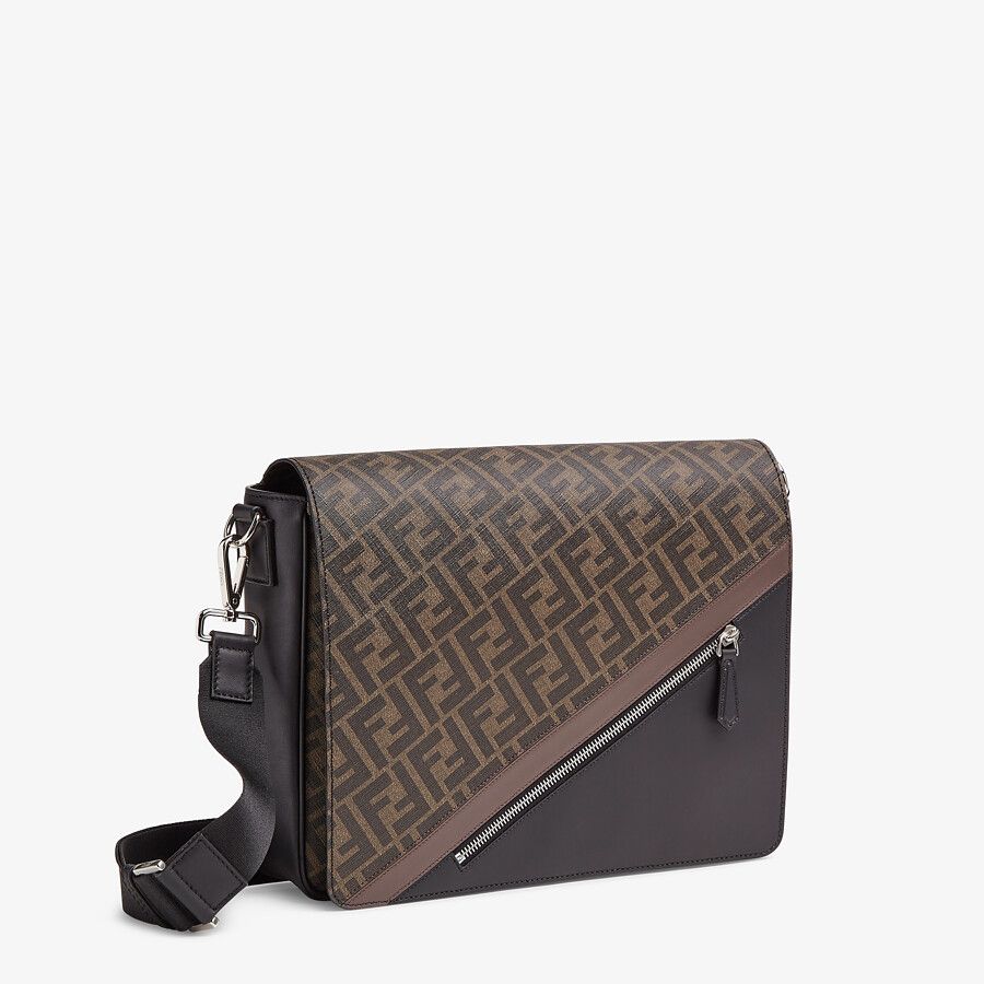 MESSENGER Brown leather bag
