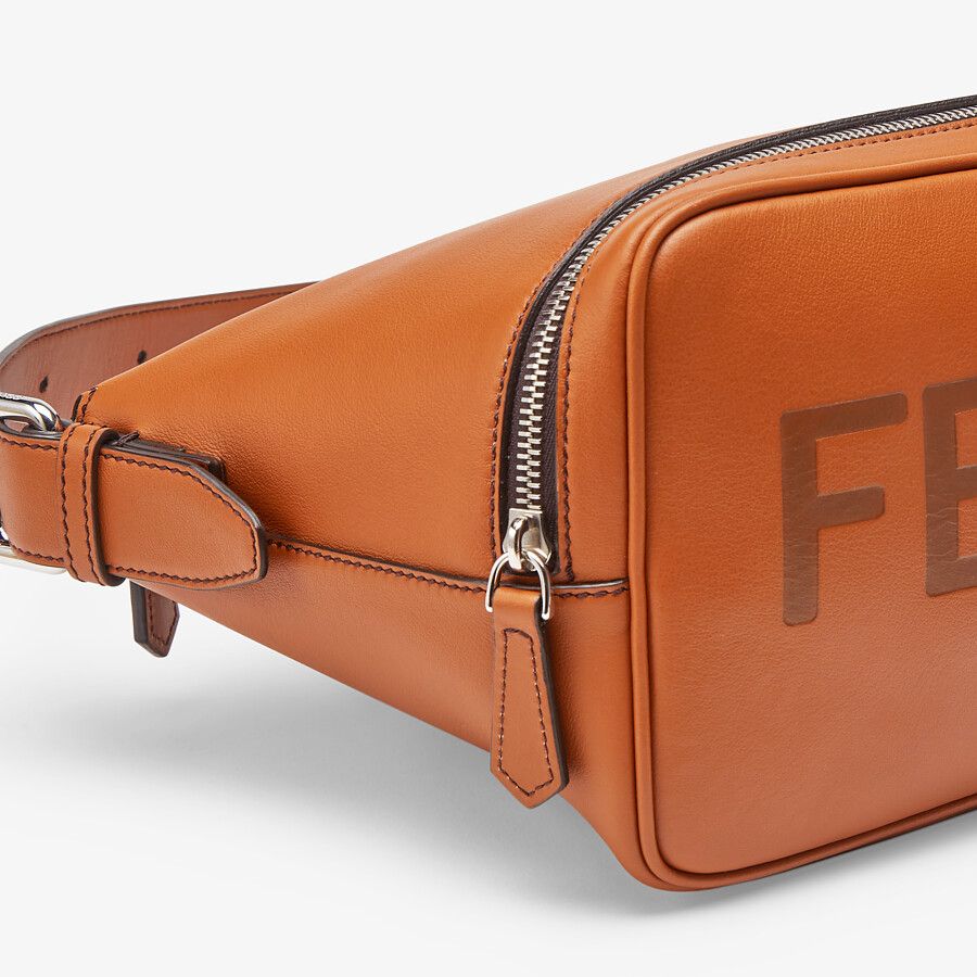 BELT BAG Brown leather belt bag