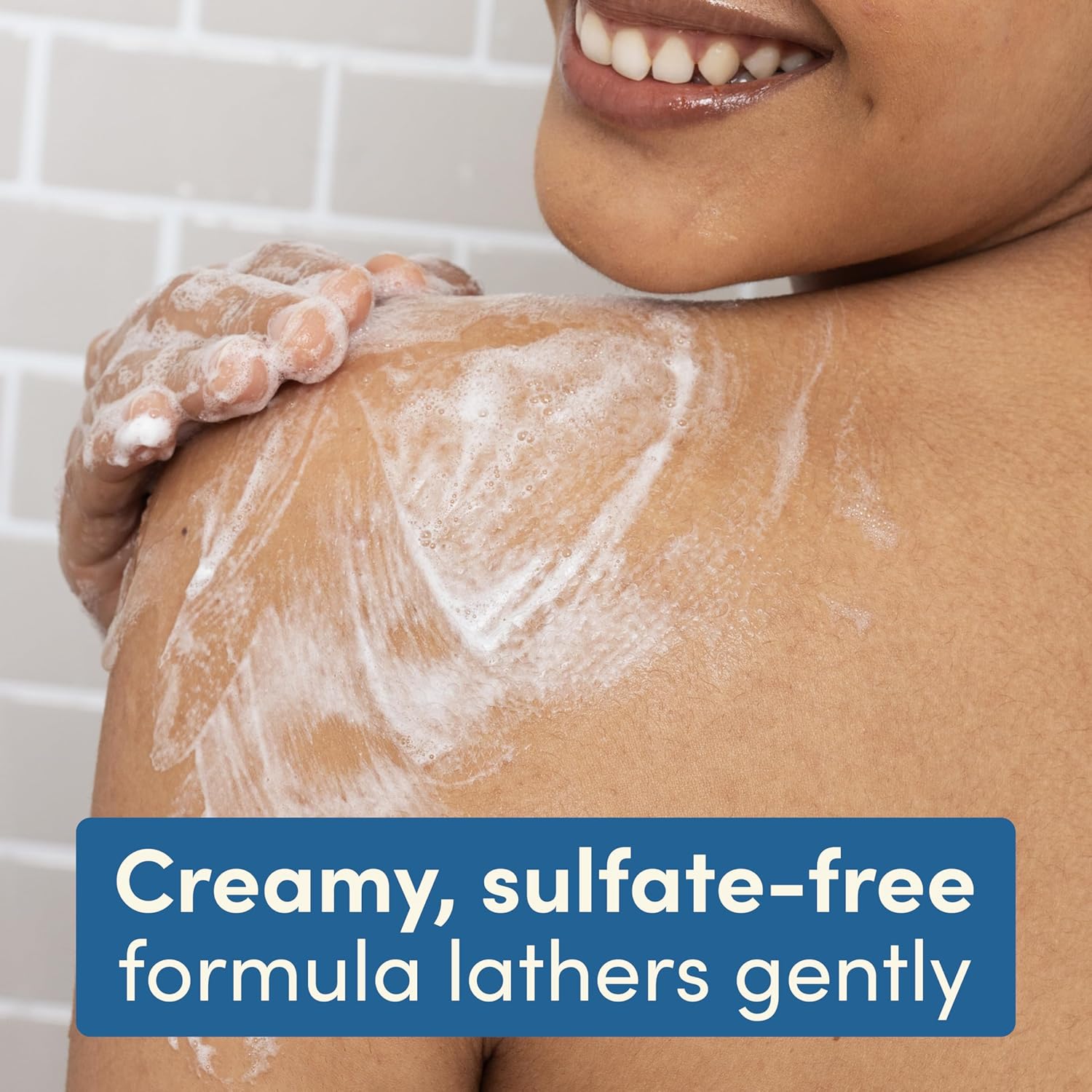 Aveeno Skin Relief Body Wash with Triple Oat Formula Soothes Itchy and Dry Skin, Fragrance Free Body Wash for Sensitive Skin, 33 FL OZ