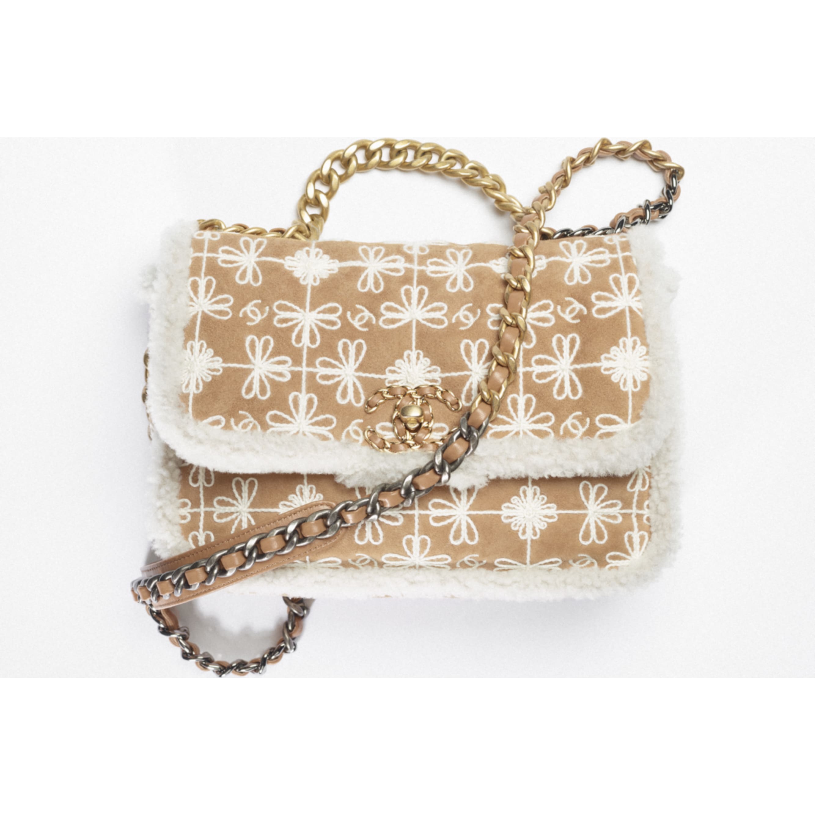 CHANEL 19 Handbag