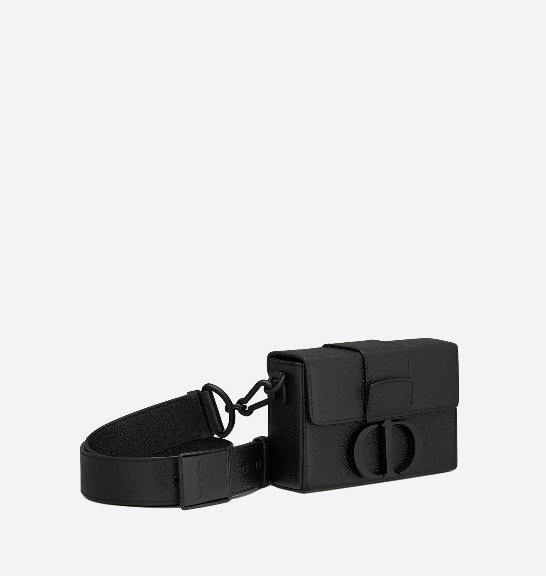 30 Montaigne Box Bag Black Ultramatte Grained Calfskin