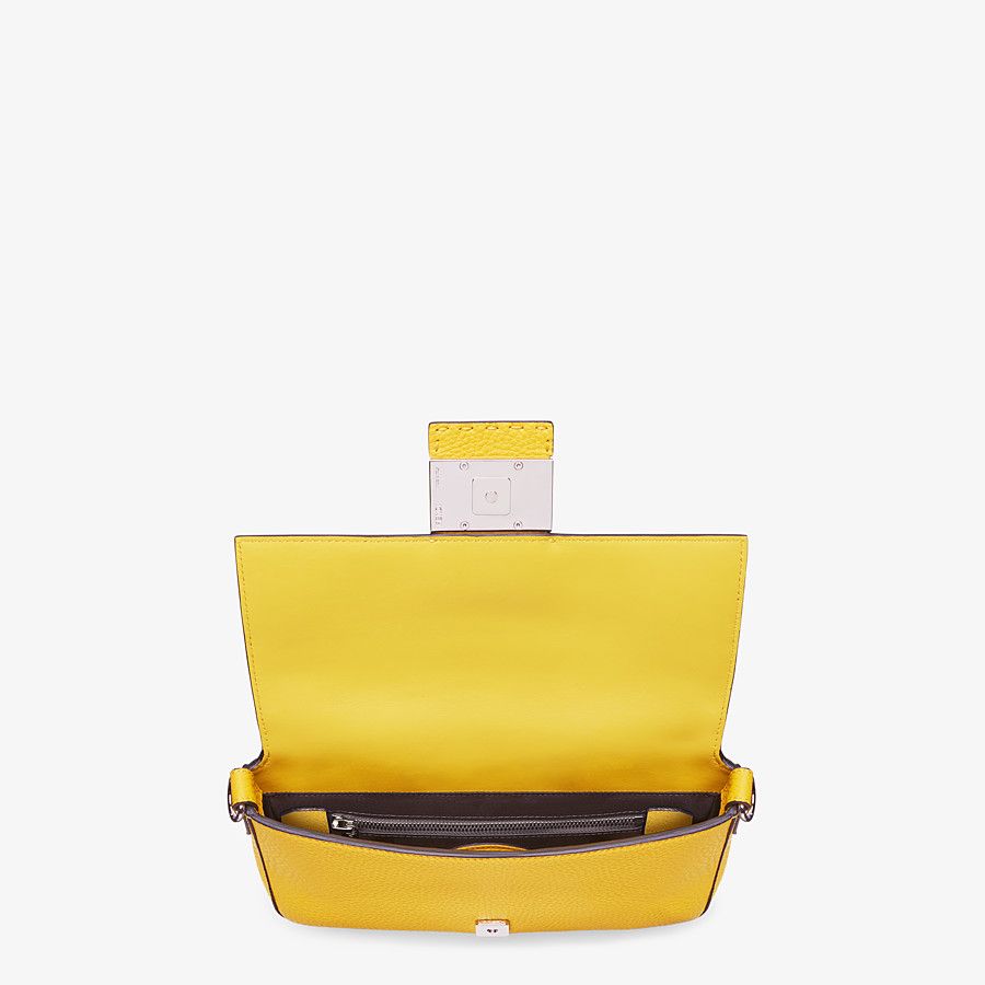 BAGUETTE Yellow leather bag