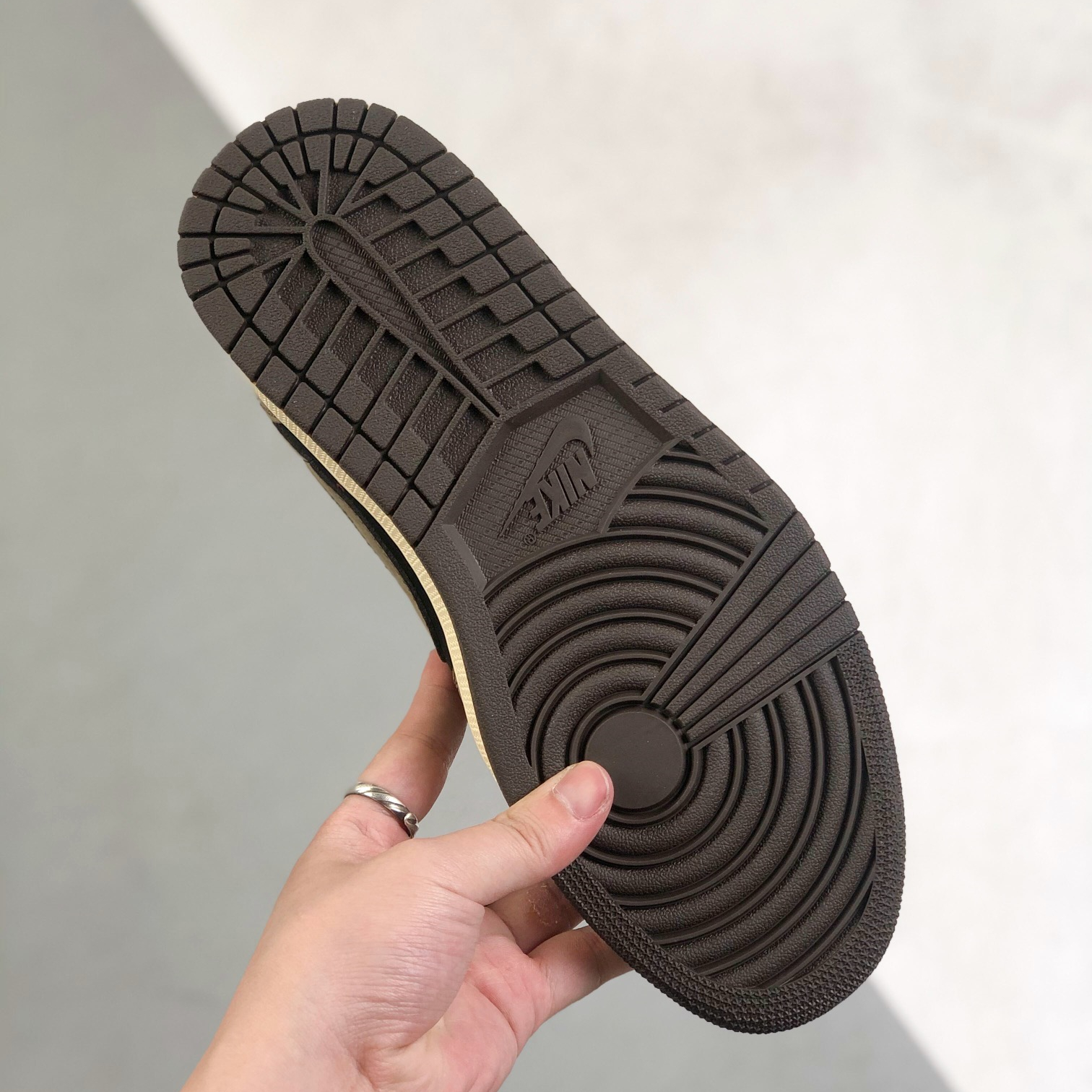 Nike Air Jordan 1 x Travis Scott Low Top Sneaker Shoes Gr. 36-46