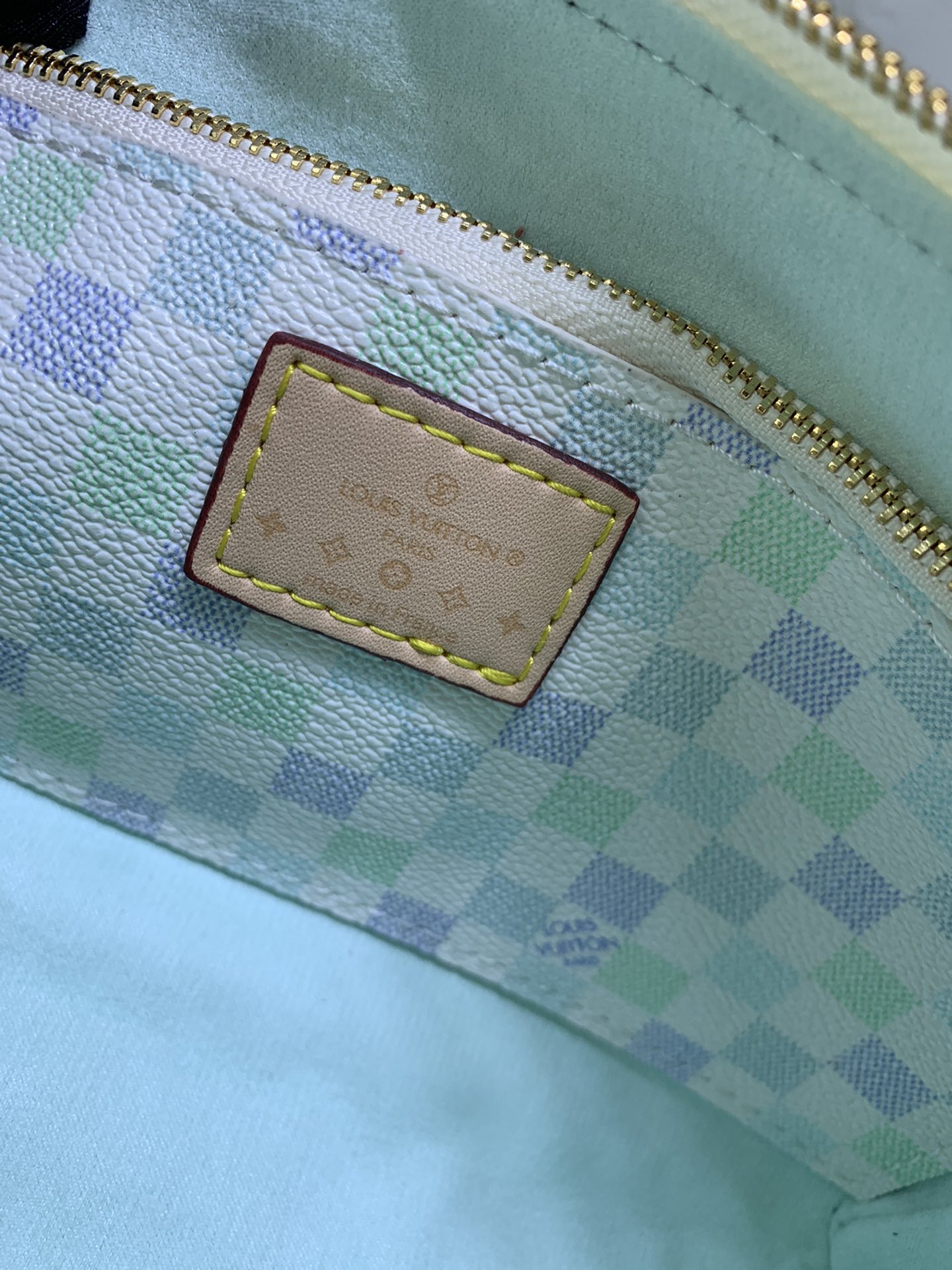 Louis Vuitton N40642 Pochette Accessoires Shoulder Bags Size 23*13*4cm