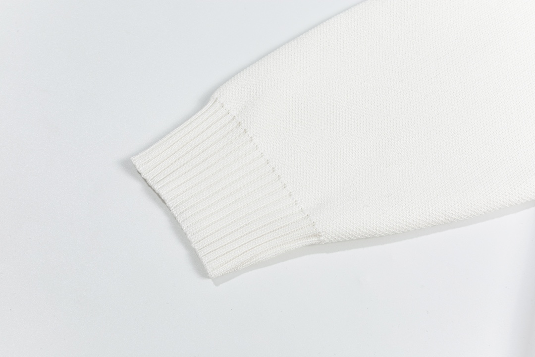 Loewe Unisex Sweatshirt Size S-XL