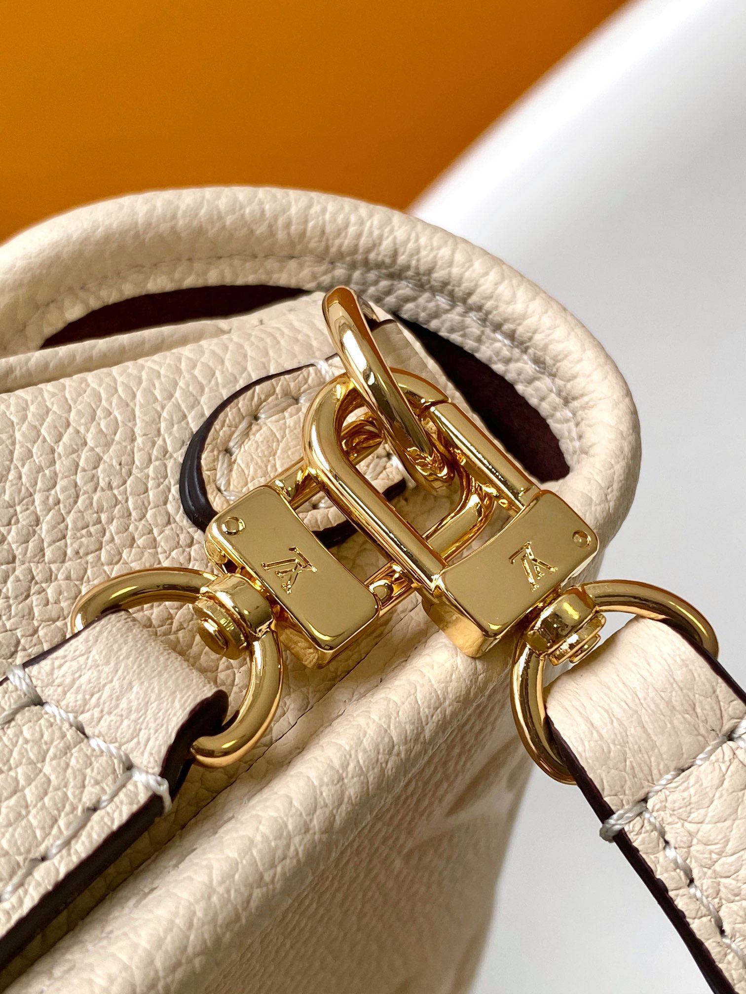 Louis Vuitton M83566 Nano Diane Women Shoulder Bags Size 19*10.5*6cm